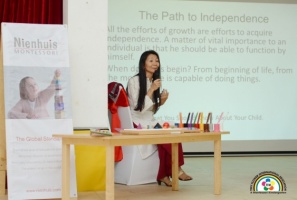 THE MONTESSORI APPROACH: CONNECTING SCHOOL AND HOME THE MONTESSORI APPROACH: CONNECTING SCHOOL AND HOME